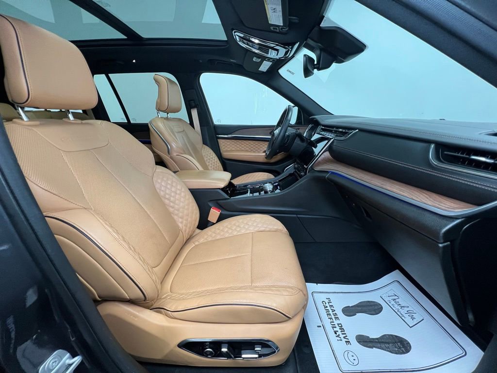 Used 2022 Jeep Grand Cherokee Summit image 9