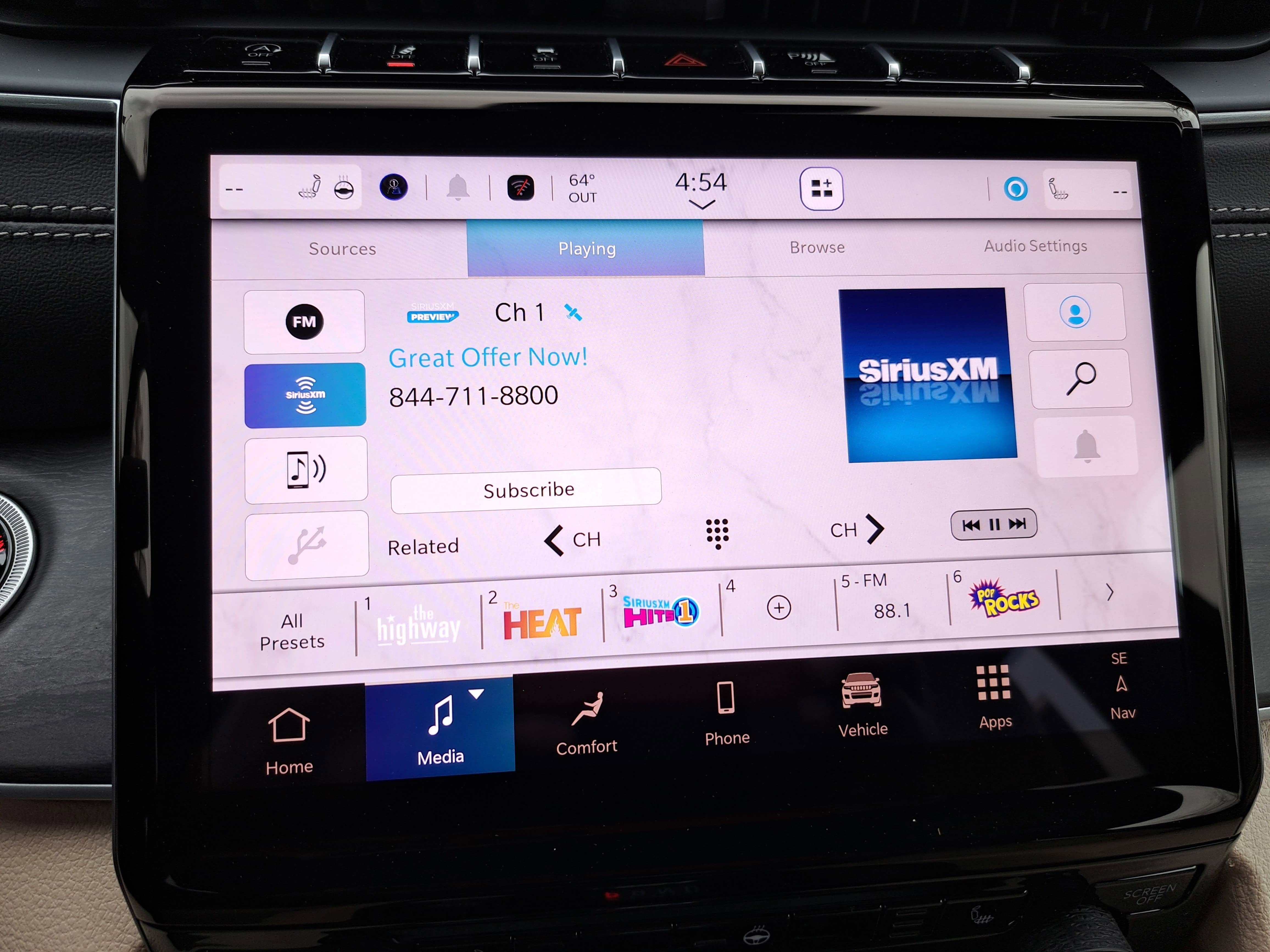 Used 2025 Jeep Grand Cherokee Limited image 21