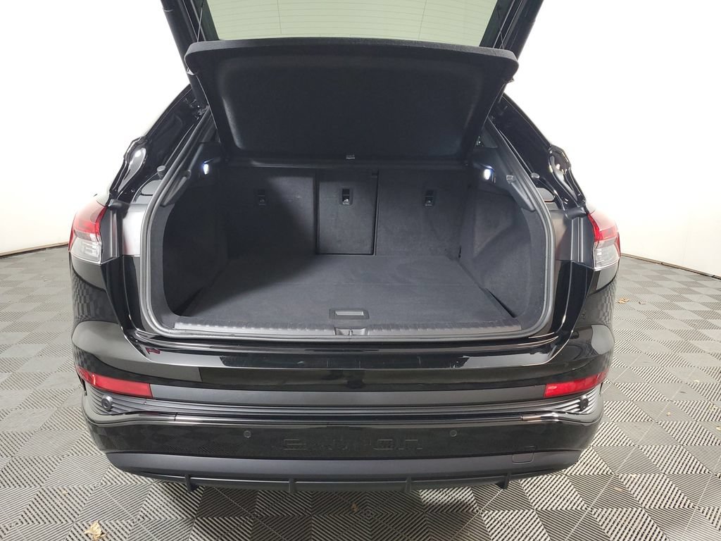 Certified 2023 Audi Q4 e-tron Prestige w/ Black Optic Package AWD/4WD image 9