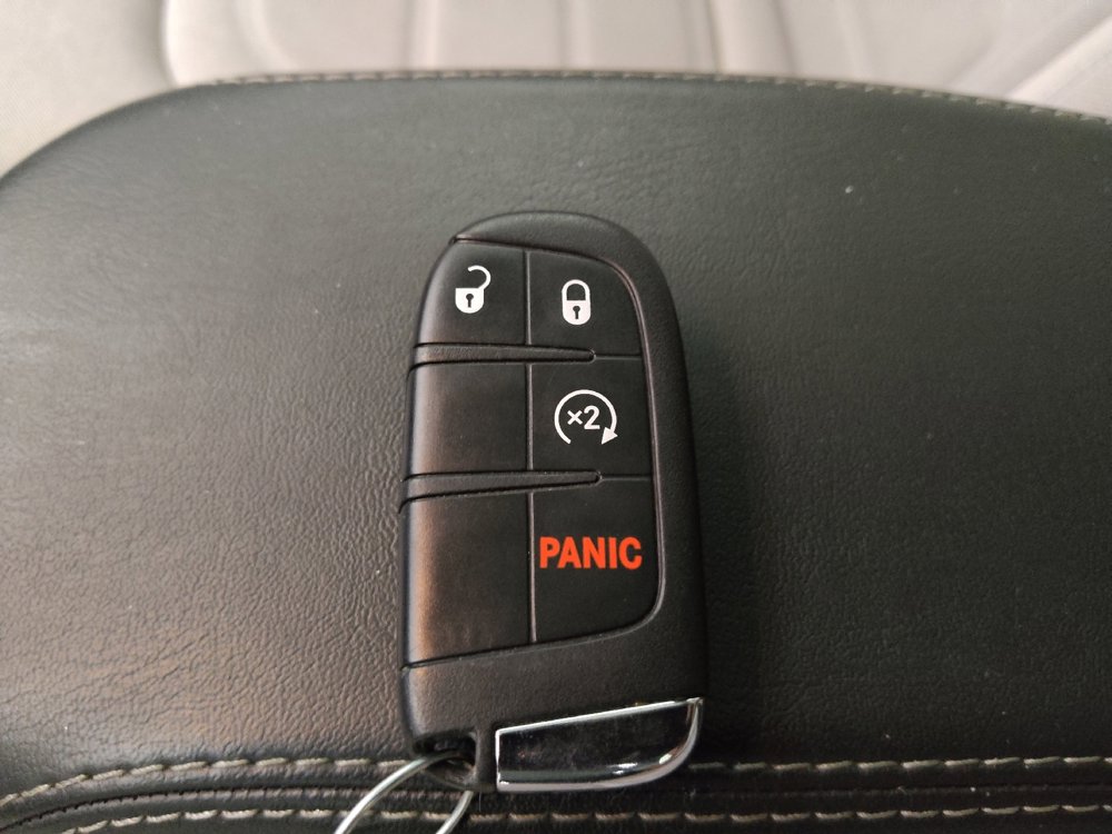 Used 2022 Jeep Renegade Latitude w/ Sun/Sound Group image 32