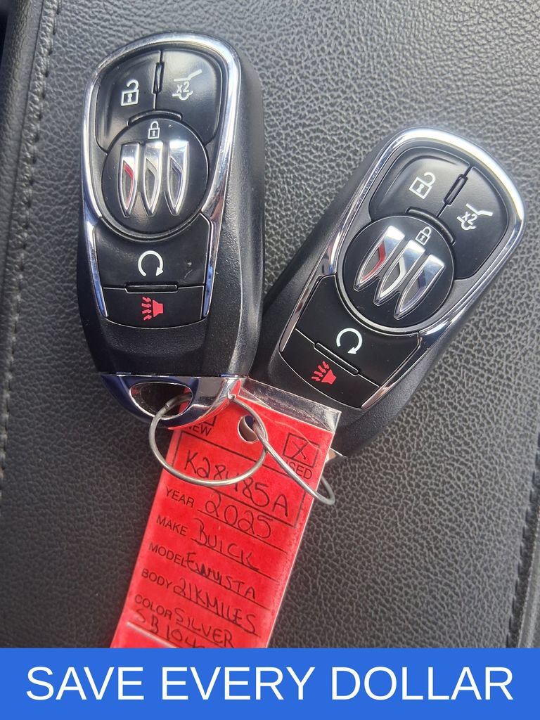 Used 2025 Buick Envista Sport Touring w/ Convenience II Package FWD image 17