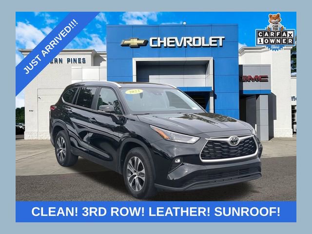Used 2023 Toyota Highlander XLE