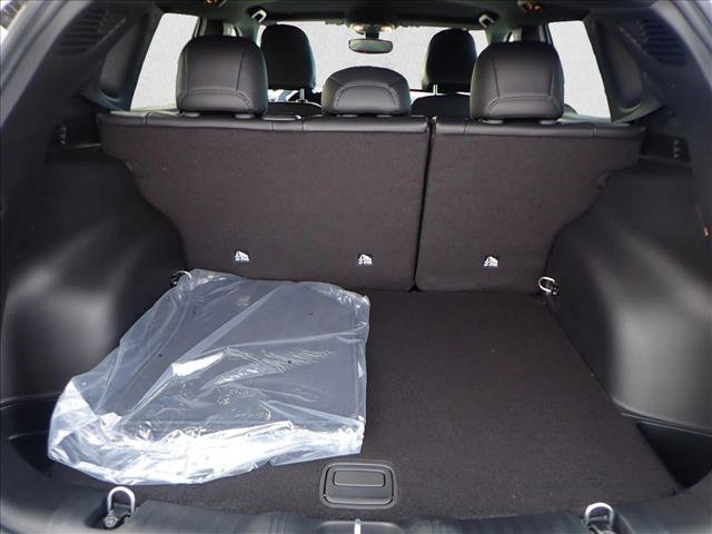 New 2026 Jeep Compass Latitude image 8