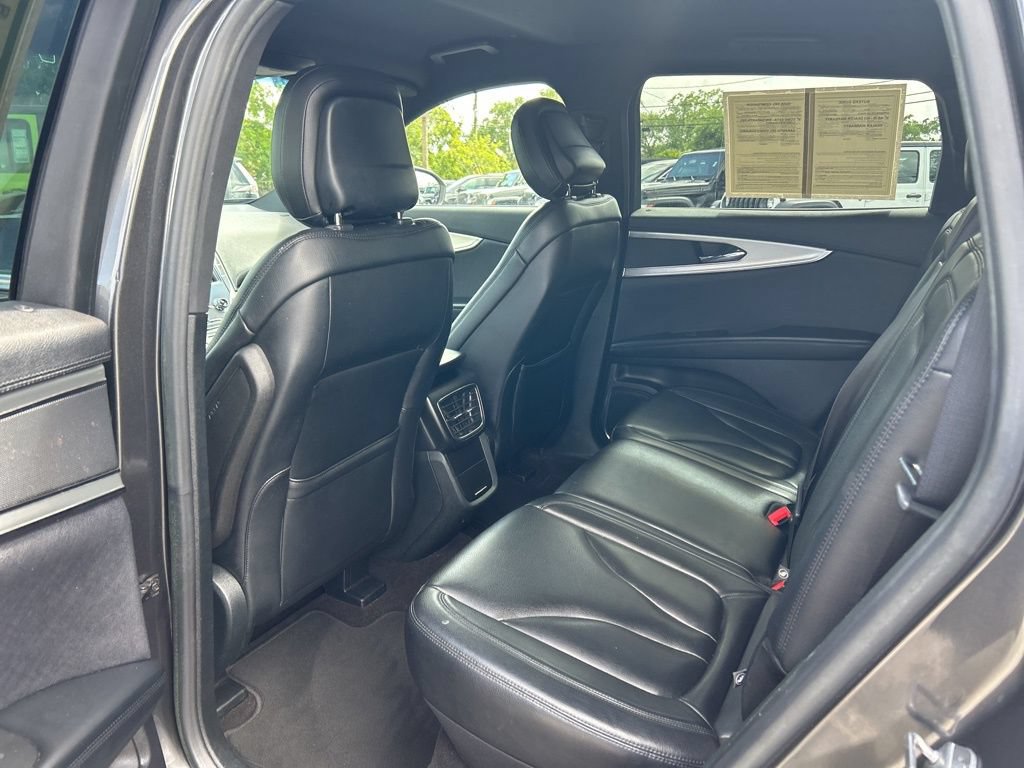 Used 2020 Lincoln Nautilus FWD image 34