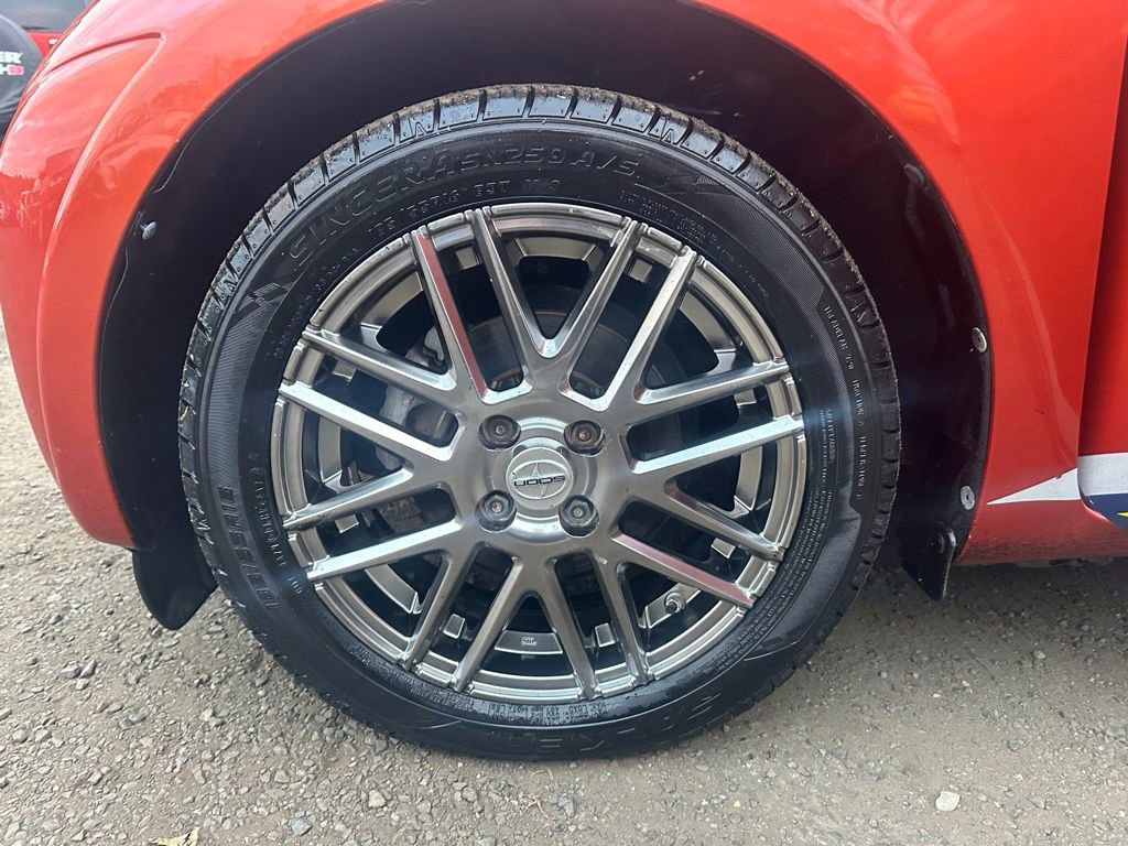 Used 2013 Scion iQ image 25