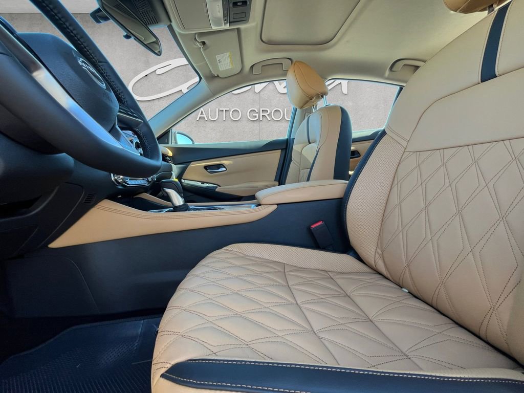 New 2025 Nissan Sentra SV image 19