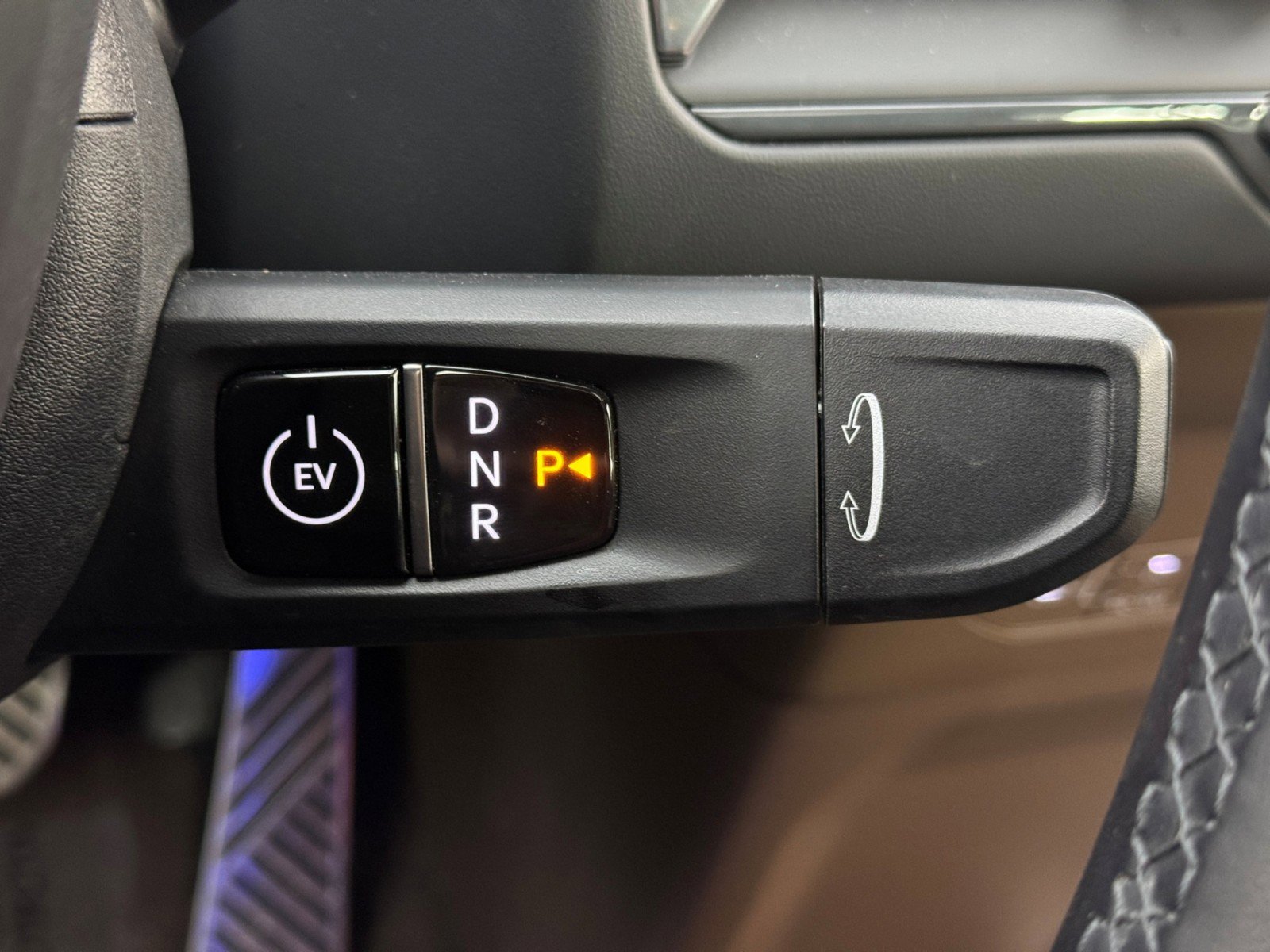 Used 2024 Kia EV9 GT-Line image 25