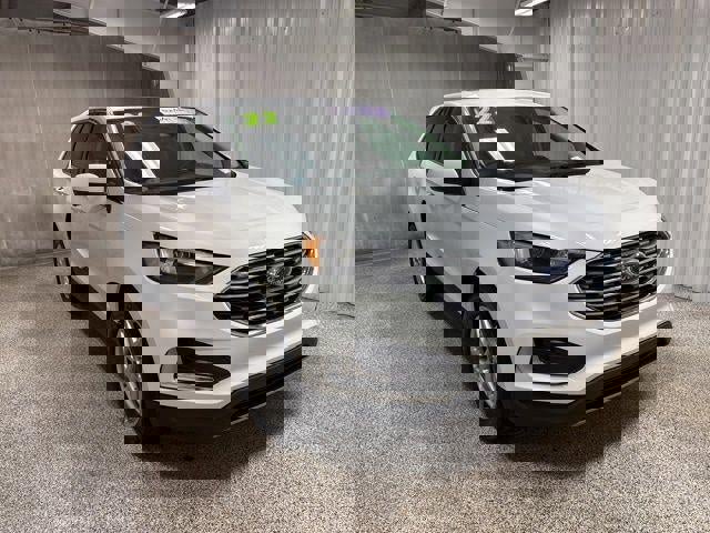 Used 2022 Ford Edge SEL AWD/4WD image 3