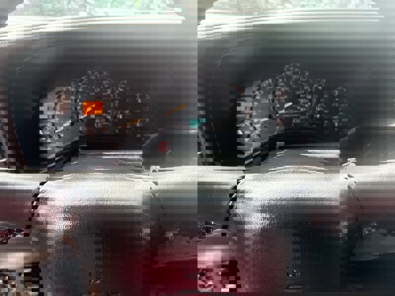 Used 2001 Chevrolet Silverado 2500 4x4 Crew Cab image 30