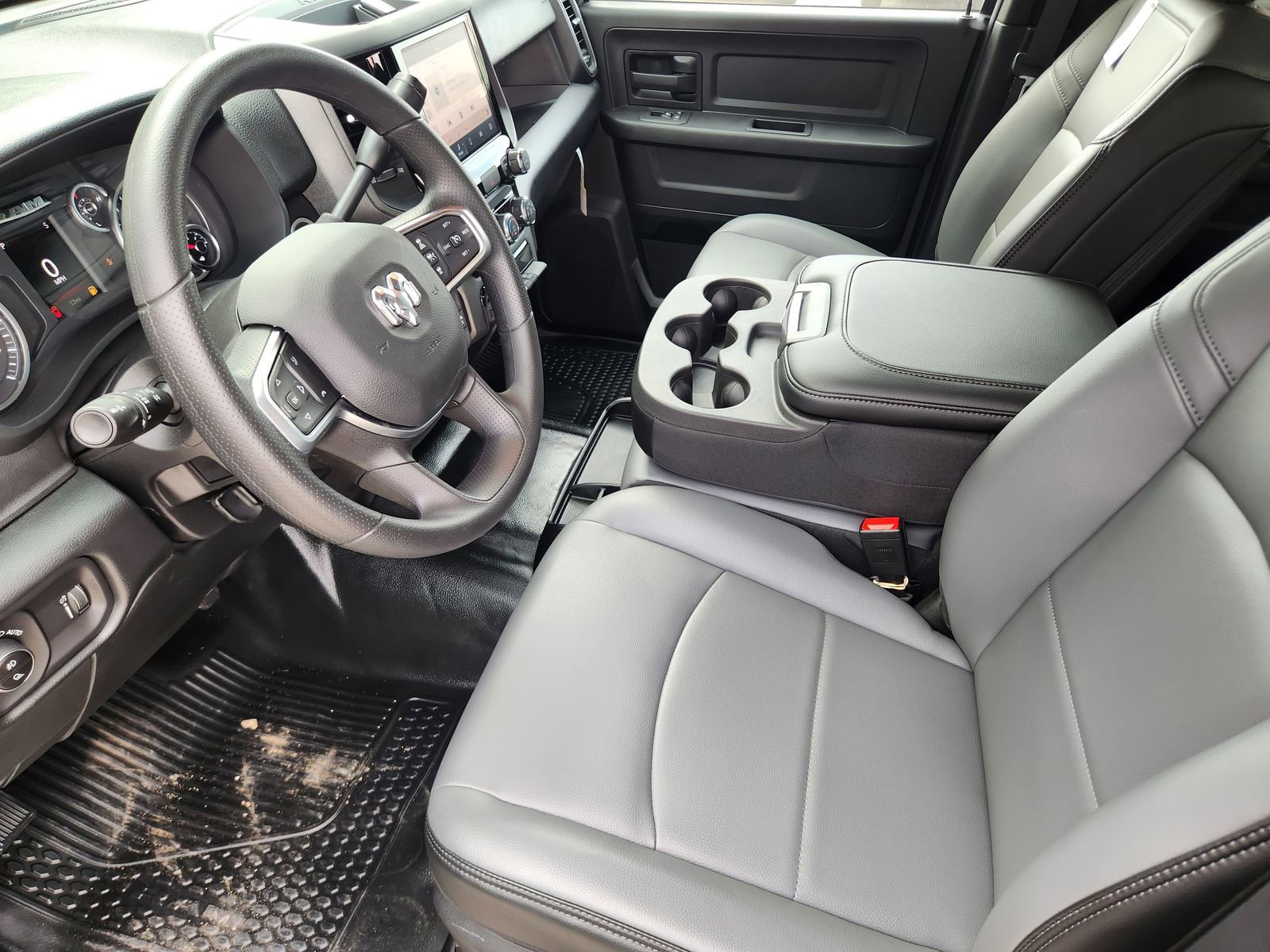 New 2026 RAM 2500 Tradesman AWD/4WD image 13
