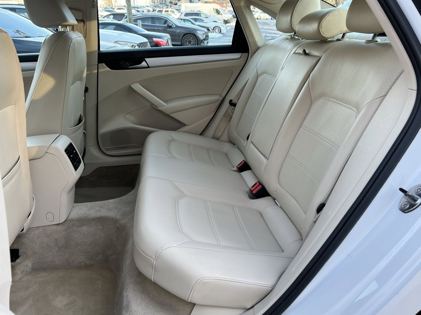 Used 2013 Volkswagen Passat 2.5 SE image 23