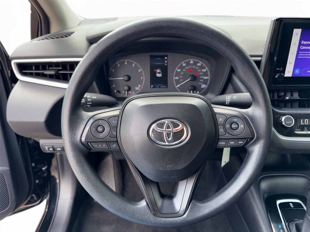 Used 2025 Toyota Corolla LE FWD image 10