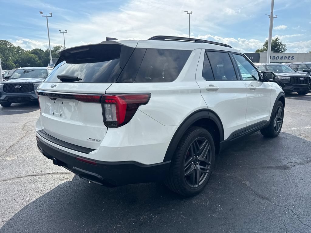 Used 2025 Ford Explorer ST-Line w/ Premium Package AWD/4WD image 7