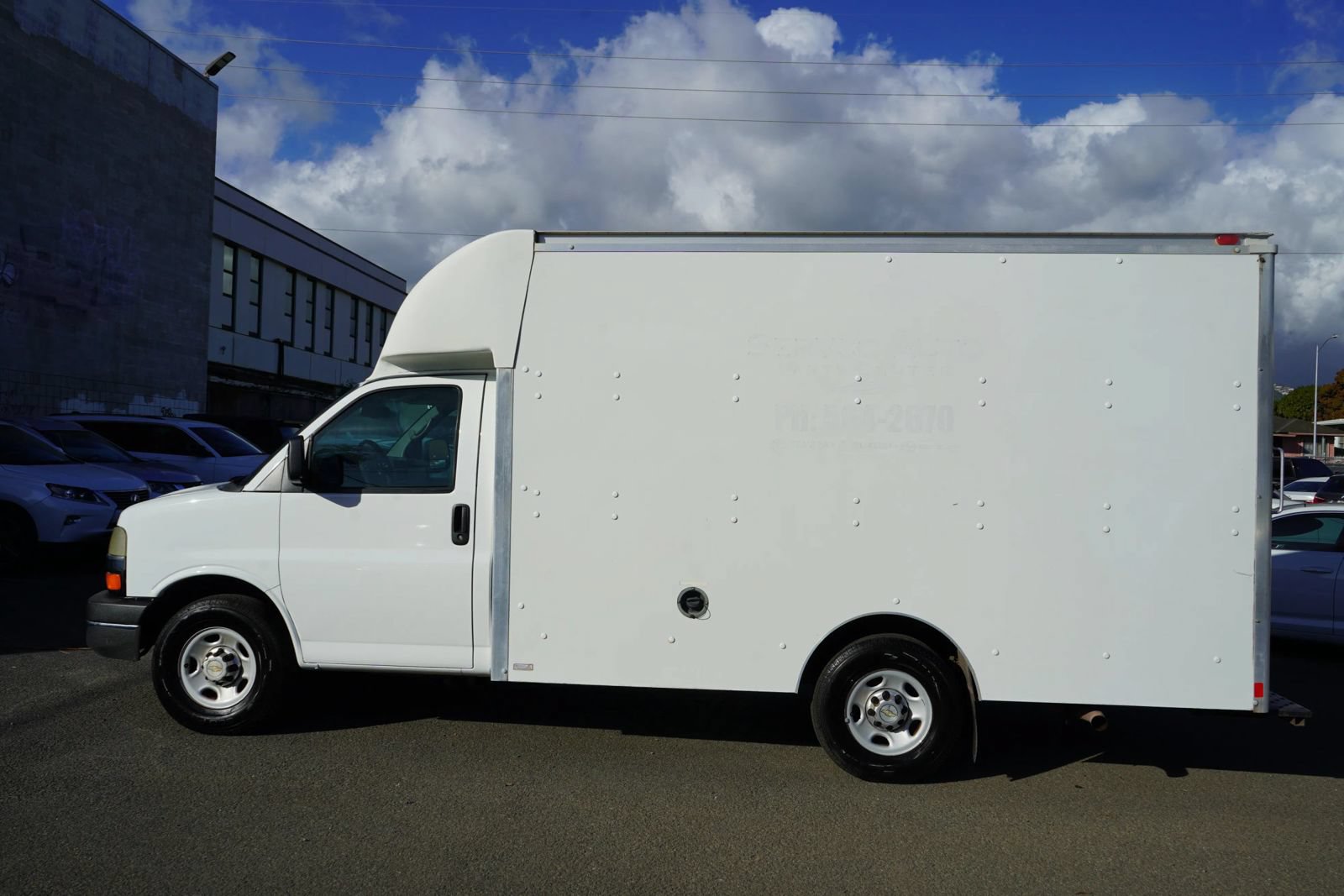 Used 2012 Chevrolet Express 3500 w/ Chrome Appearance Package RWD image 2