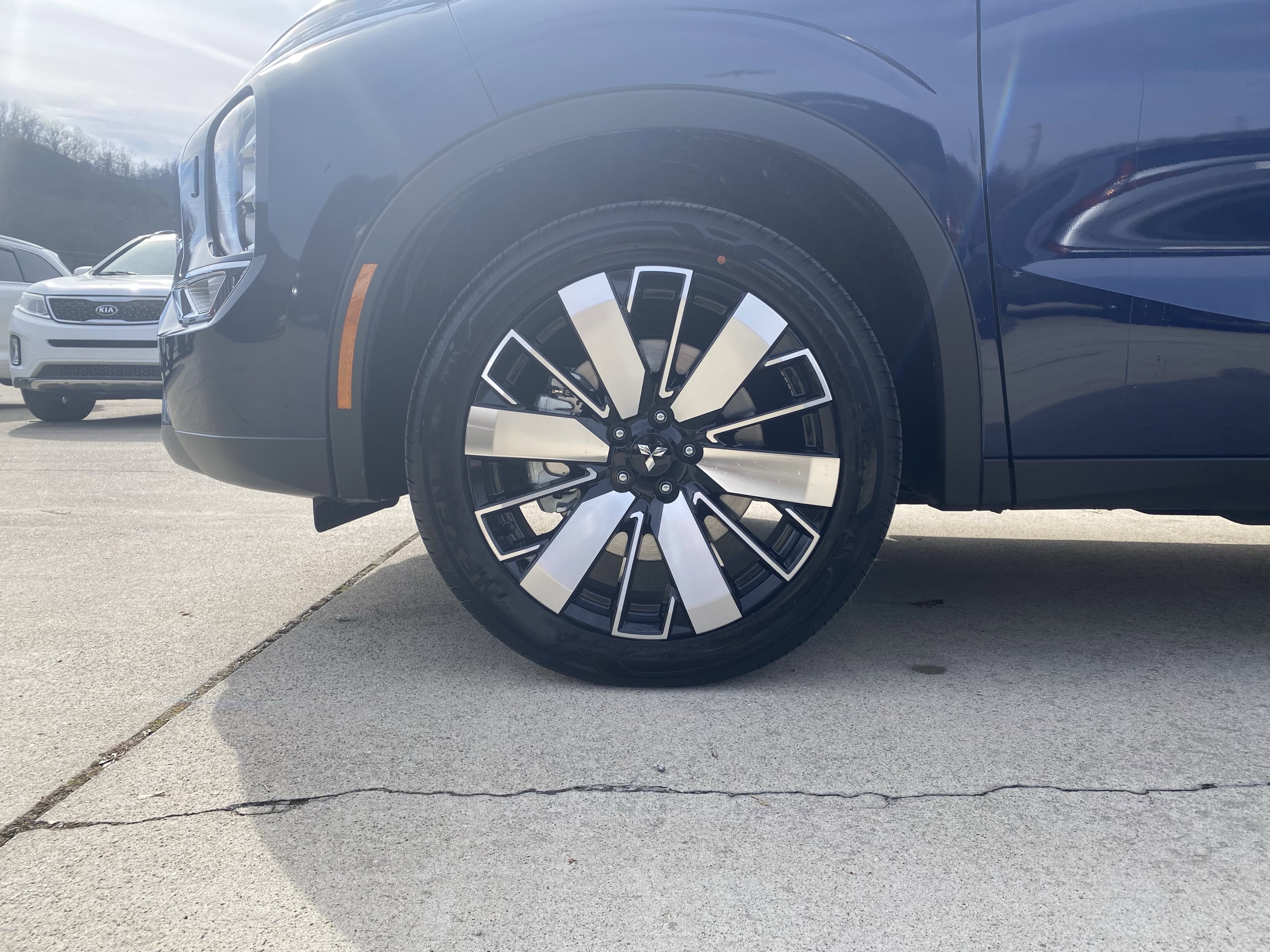 New 2026 Mitsubishi Outlander SE image 41