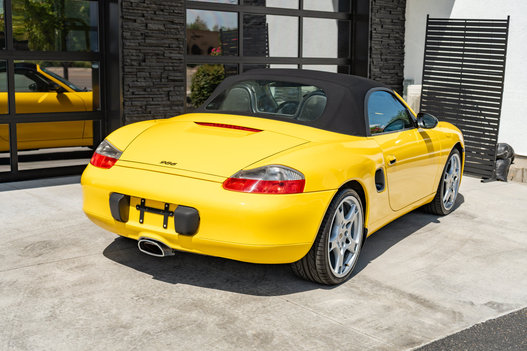 Used 1998 Porsche Boxster RWD image 11
