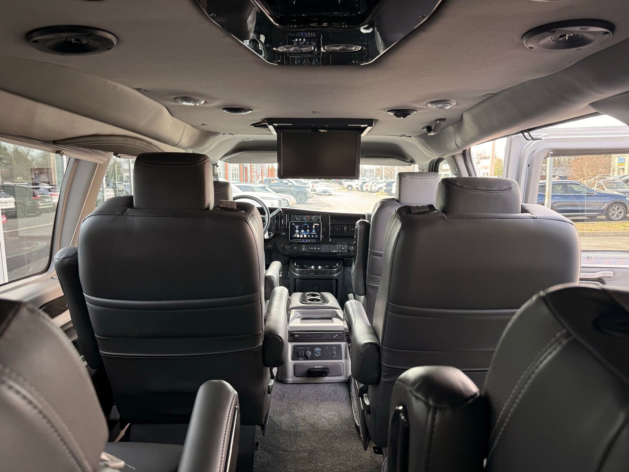 Used 2023 Chevrolet Express 2500 Extended image 37