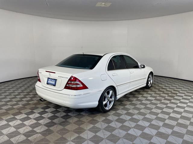 Used 2005 Mercedes-Benz C 230 Sedan image 21