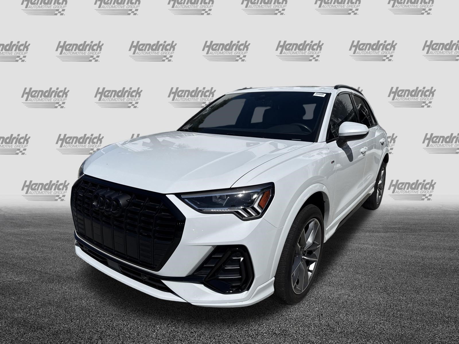 Used 2023 Audi Q3 2.0T Premium Plus AWD/4WD image 5
