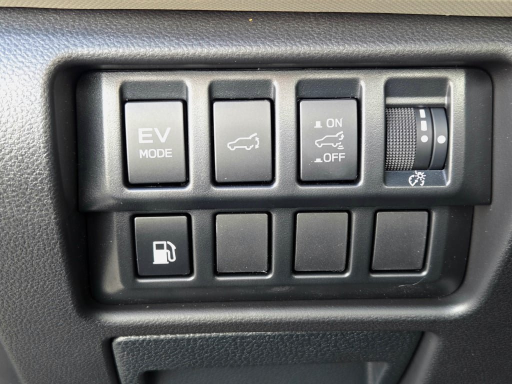 New 2026 Subaru Forester Touring AWD/4WD image 32