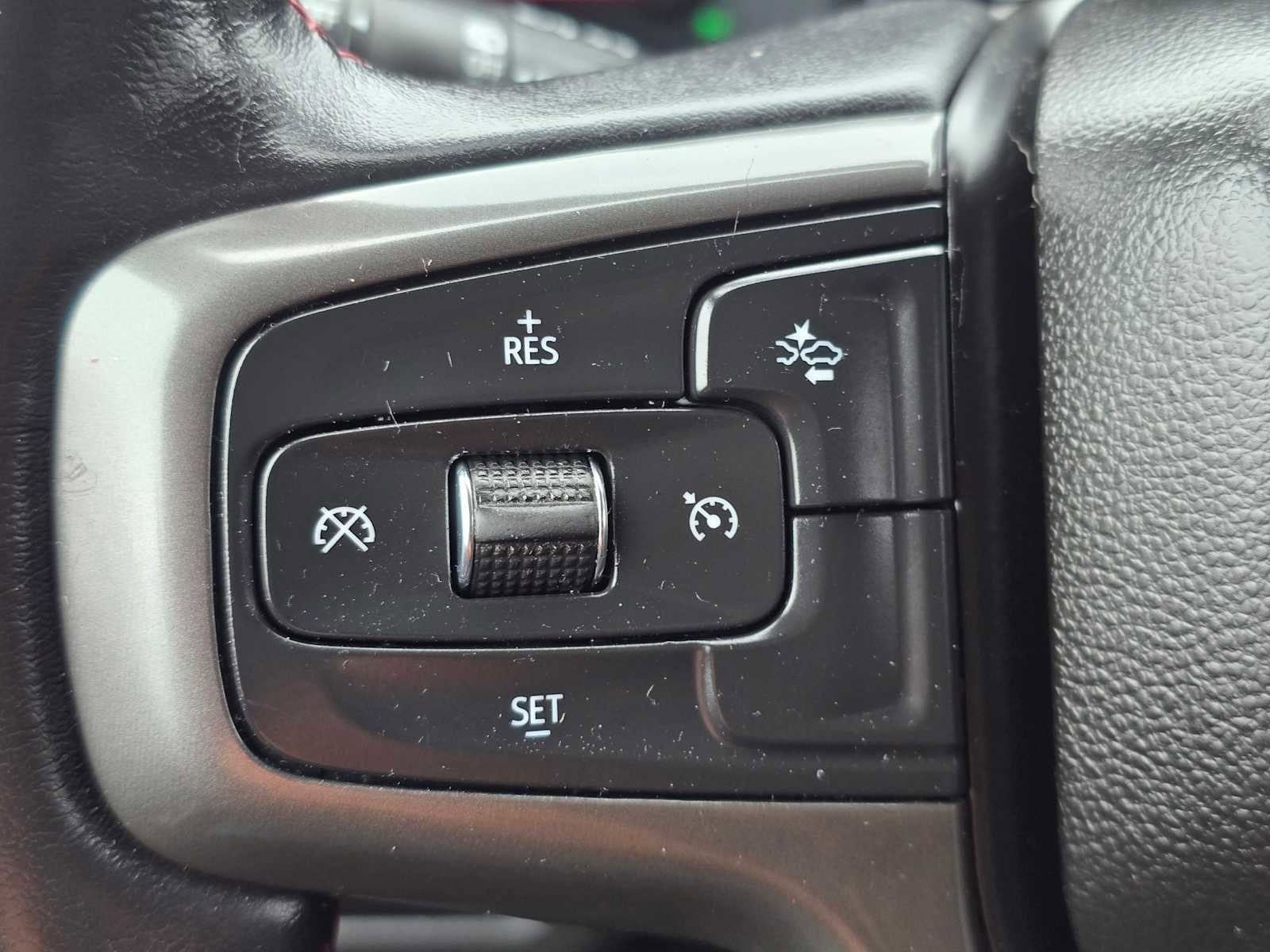 Used 2021 Chevrolet Suburban RST w/ Rear Media and Nav Package image 33