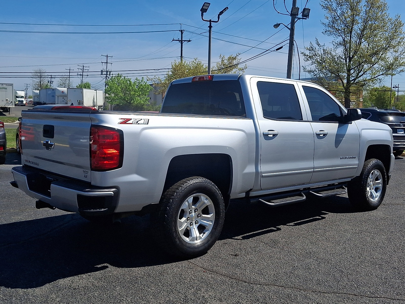 Certified 2018 Chevrolet Silverado 1500 LT w/ All Star Edition AWD/4WD image 7