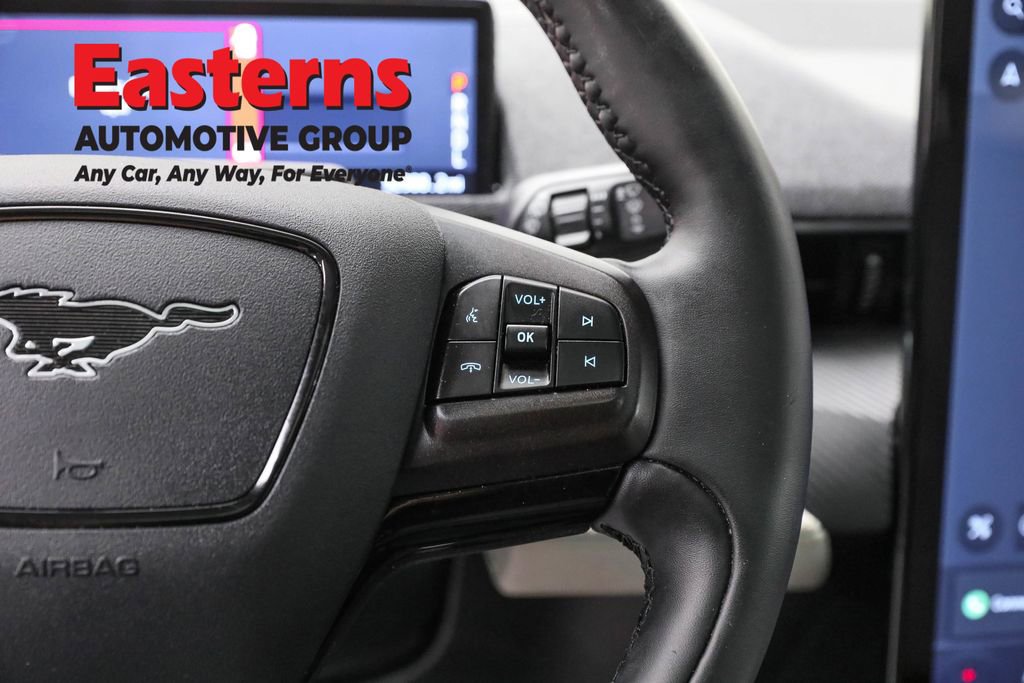 Used 2022 Ford Mustang Mach-E Premium image 15