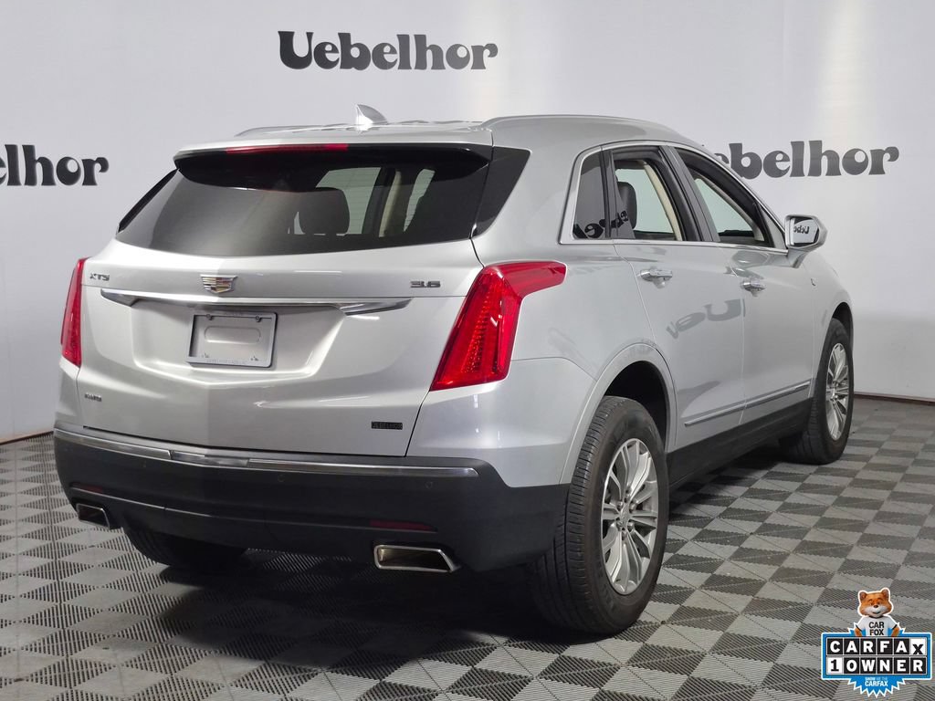 Used 2017 Cadillac XT5 Luxury w/ Driver Awareness Package AWD/4WD image 7