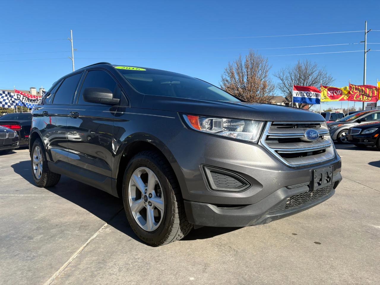 Used 2016 Ford Edge SE FWD image 2