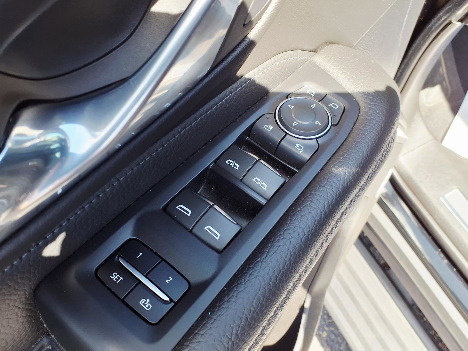 Used 2023 GMC Yukon XL Denali image 20