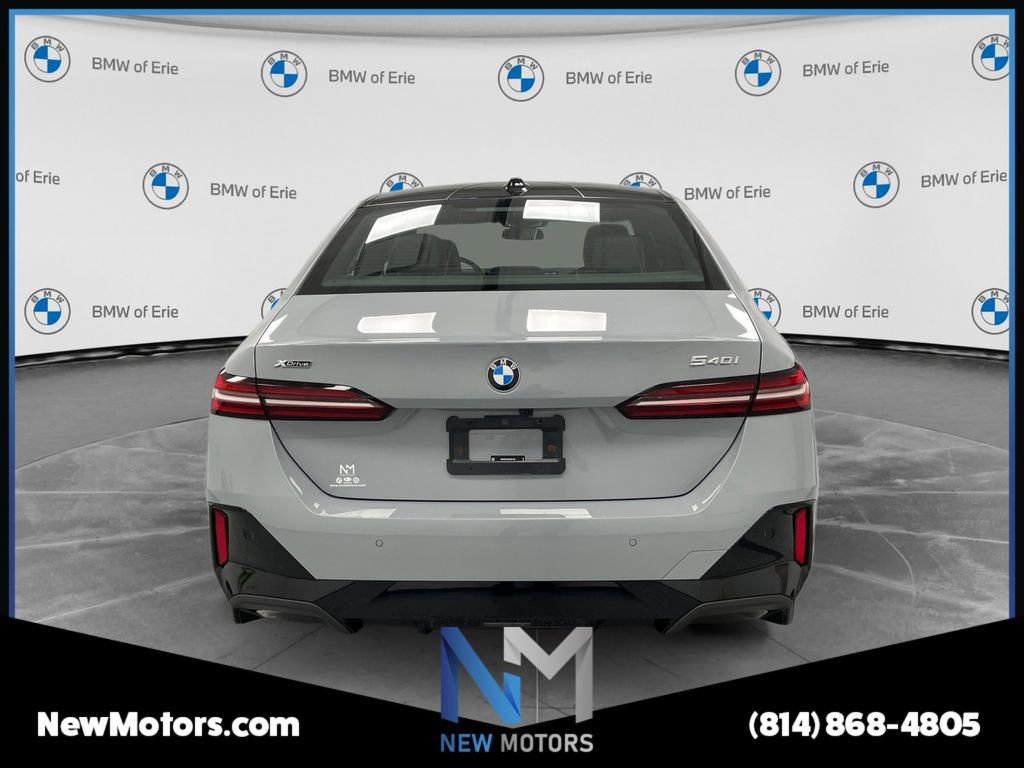 Certified 2024 BMW 540i xDrive w/ Premium Package AWD/4WD image 3