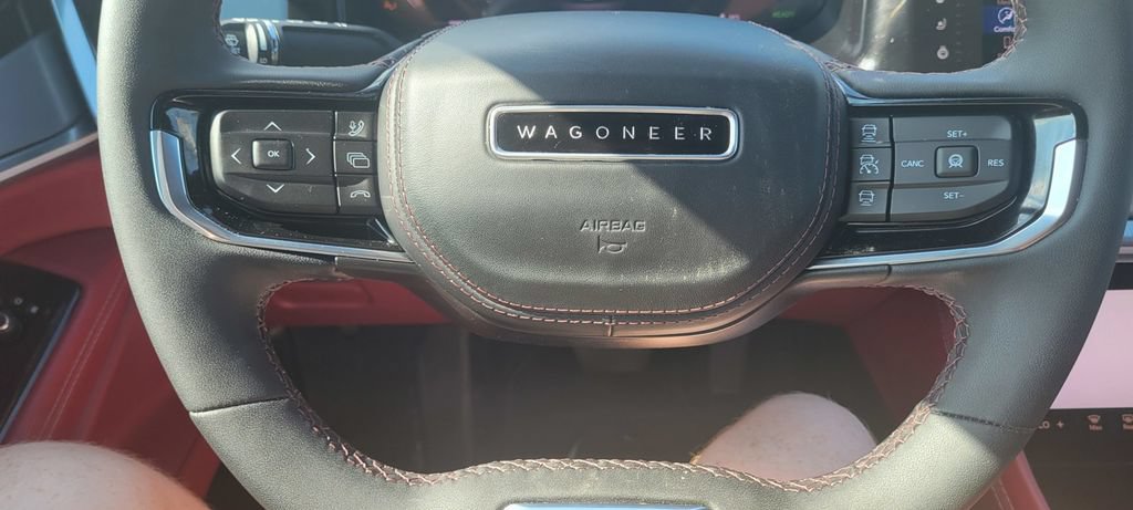 Used 2025 Jeep Wagoneer S Launch Edition w/ Trailer Tow Group AWD/4WD image 15