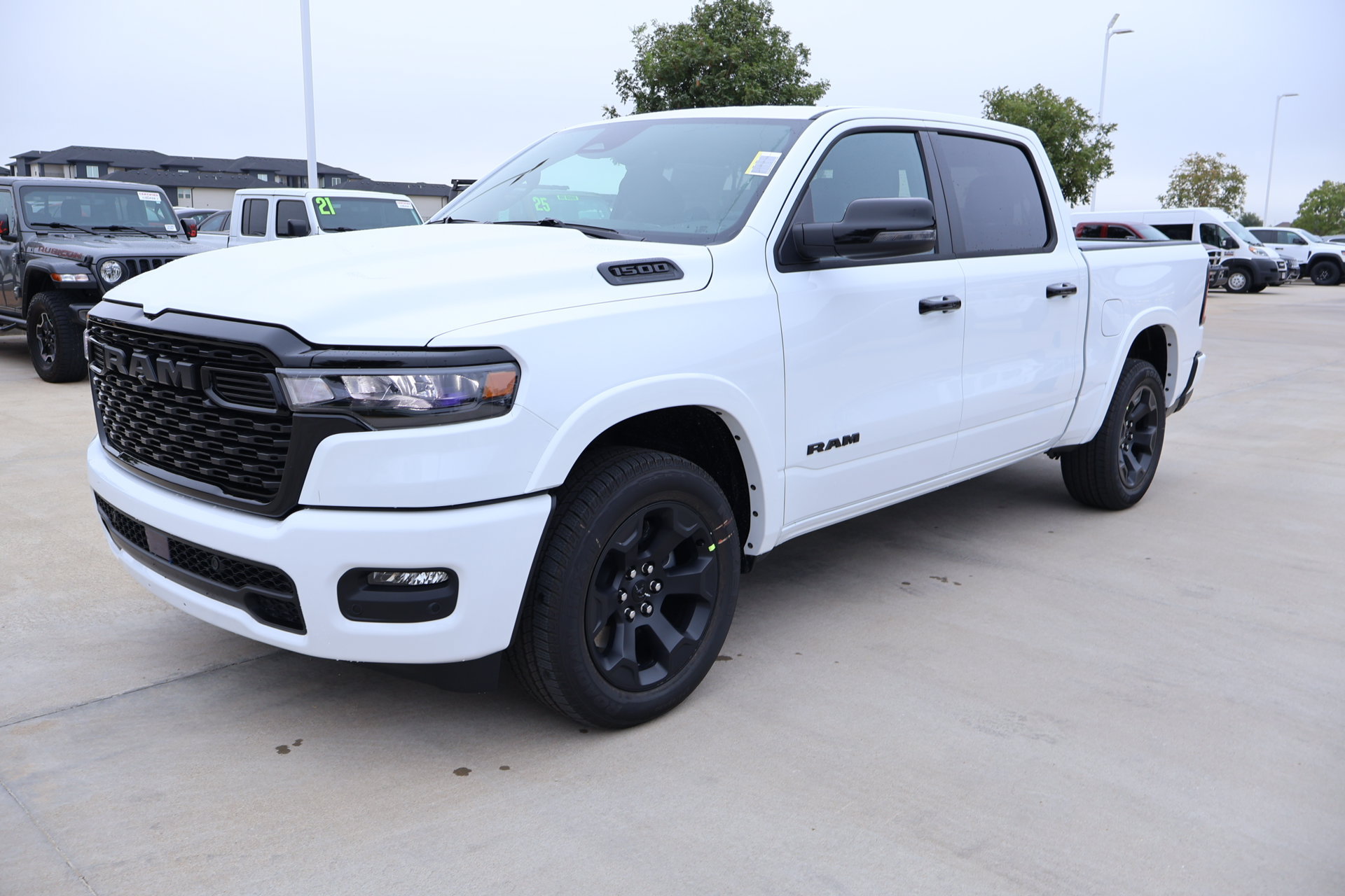 New 2027 RAM 1500 4x4 Crew Cab image 11