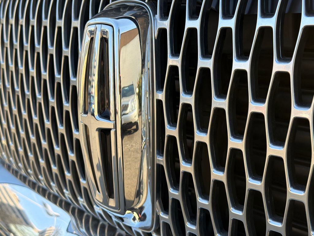 Used 2022 Lincoln Navigator L Reserve image 17