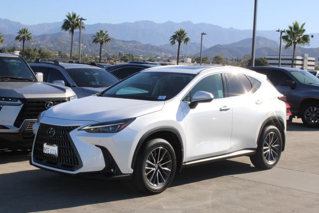 Certified 2025 Lexus NX 250 FWD w/ Accessory Package (K3) image 3
