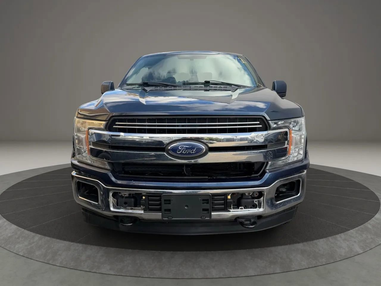 Used 2018 Ford F150 Lariat image 2