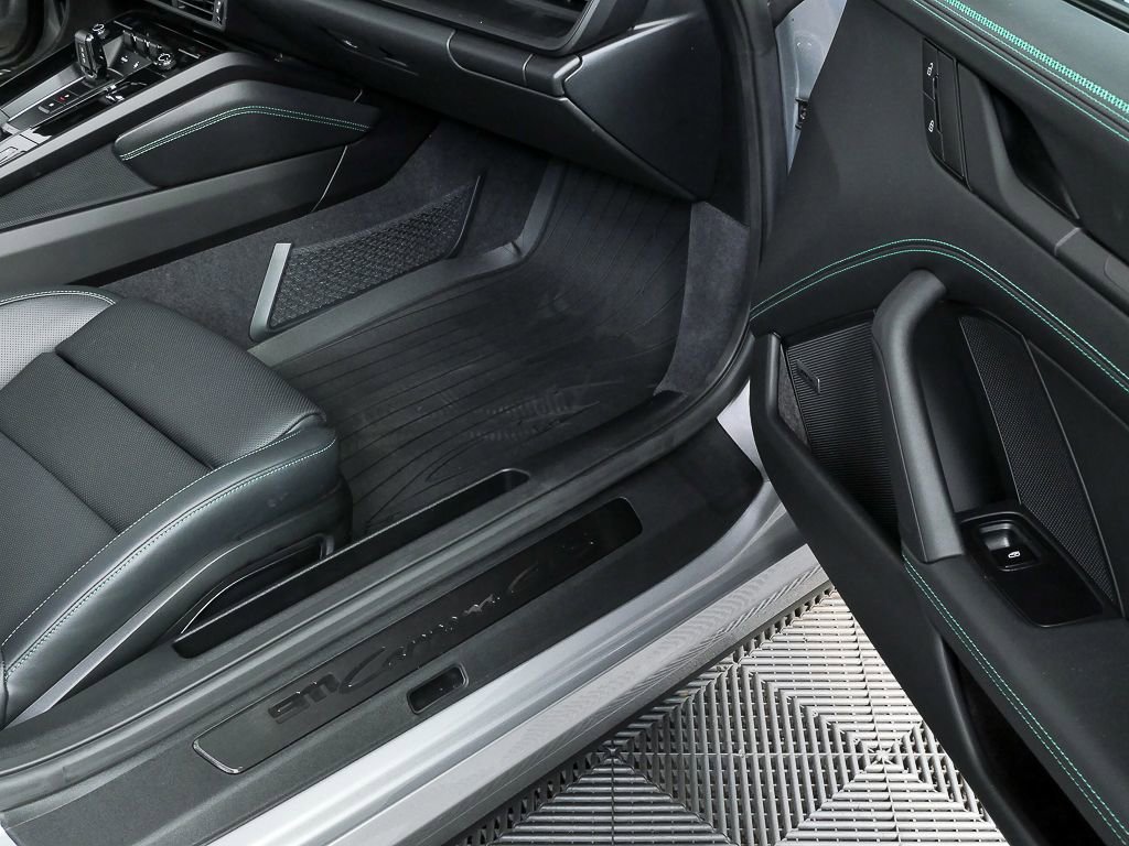 Certified 2026 Porsche 911 Carrera GTS image 24