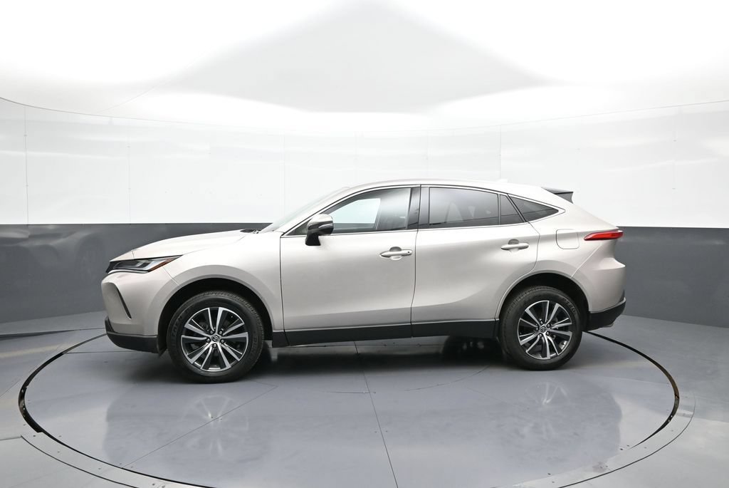 Certified 2024 Toyota Venza LE AWD/4WD image 9