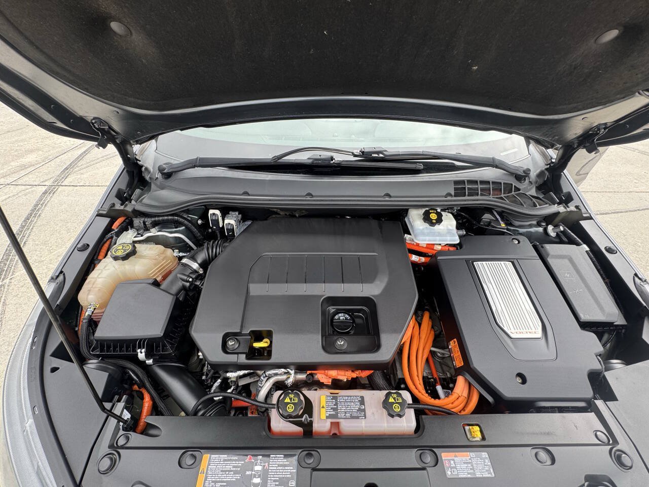 Used 2013 Chevrolet Volt Premium w/ Premium Trim Package FWD image 27