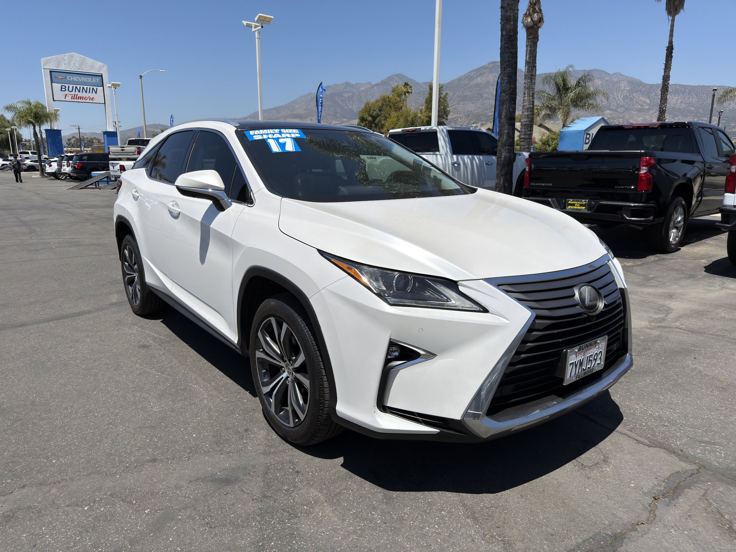 Used 2017 Lexus RX 350 FWD w/ Premium Package image 2