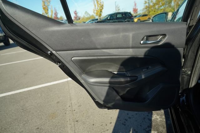 Used 2022 Nissan Altima 2.5 SV image 16