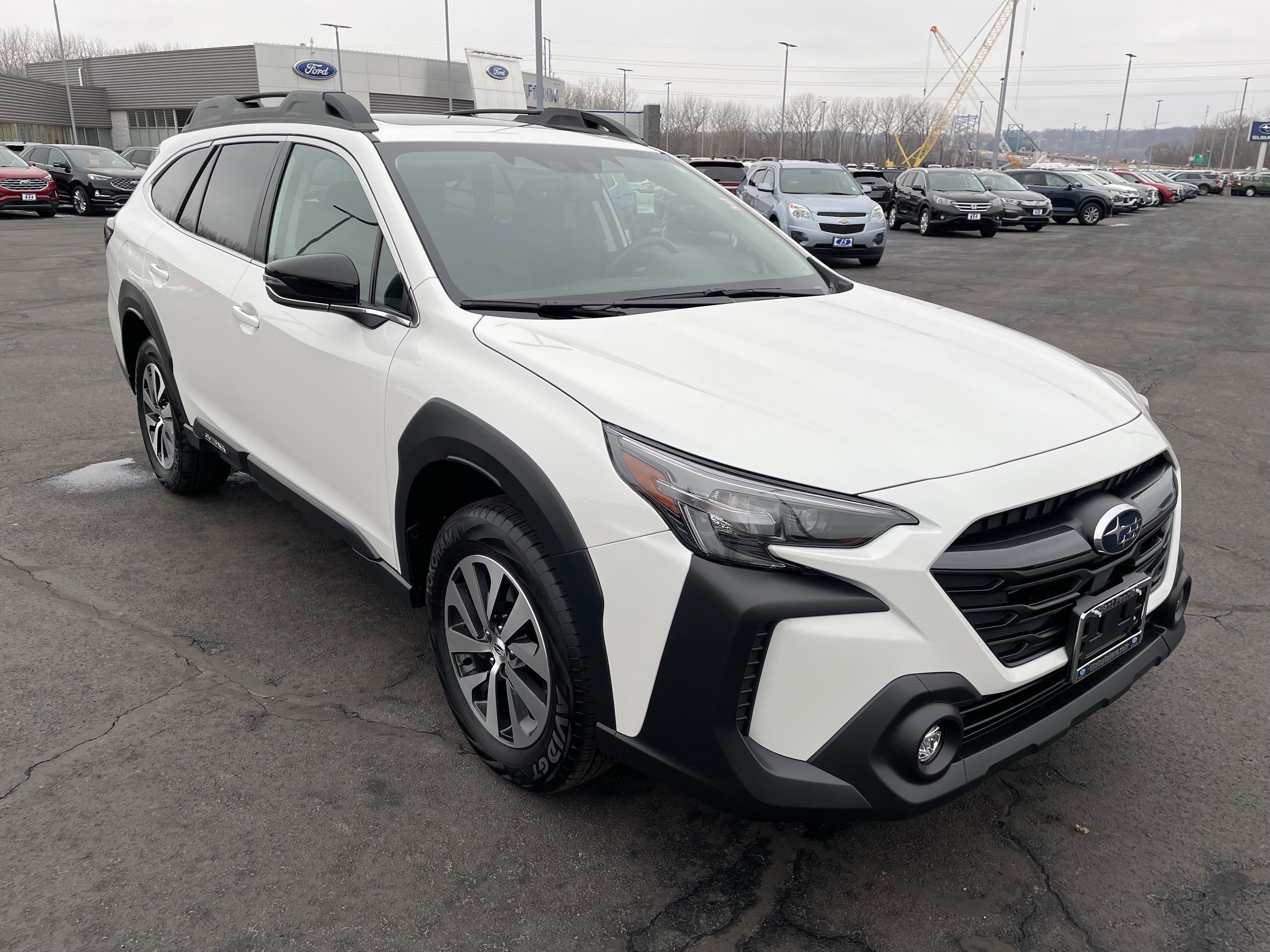 Used 2025 Subaru Outback Premium w/ Popular Package #1A image 11