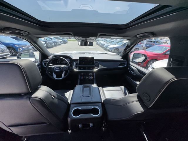Certified 2023 GMC Yukon SLT w/ SLT Luxury Package AWD/4WD image 21