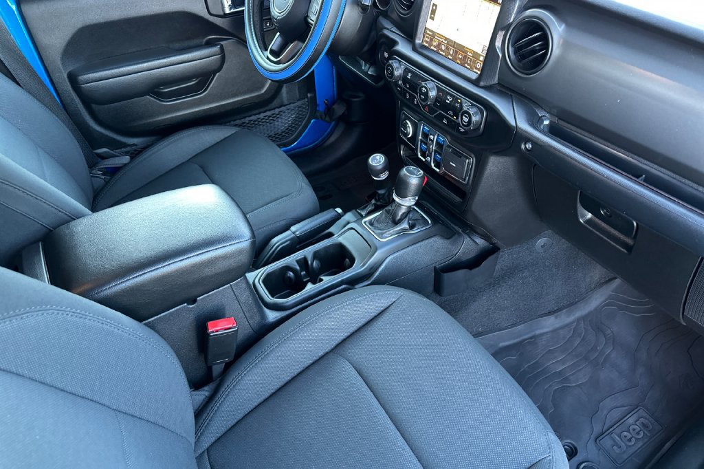 Used 2023 Jeep Gladiator Sport AWD/4WD image 20