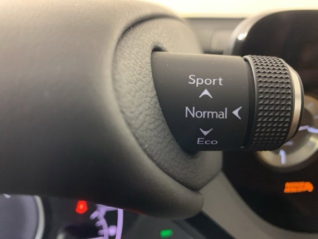 Used 2025 Lexus ES 300h w/ Premium Package image 11