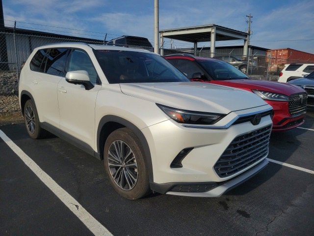 Used 2024 Toyota Grand Highlander AWD Hybrid image 1