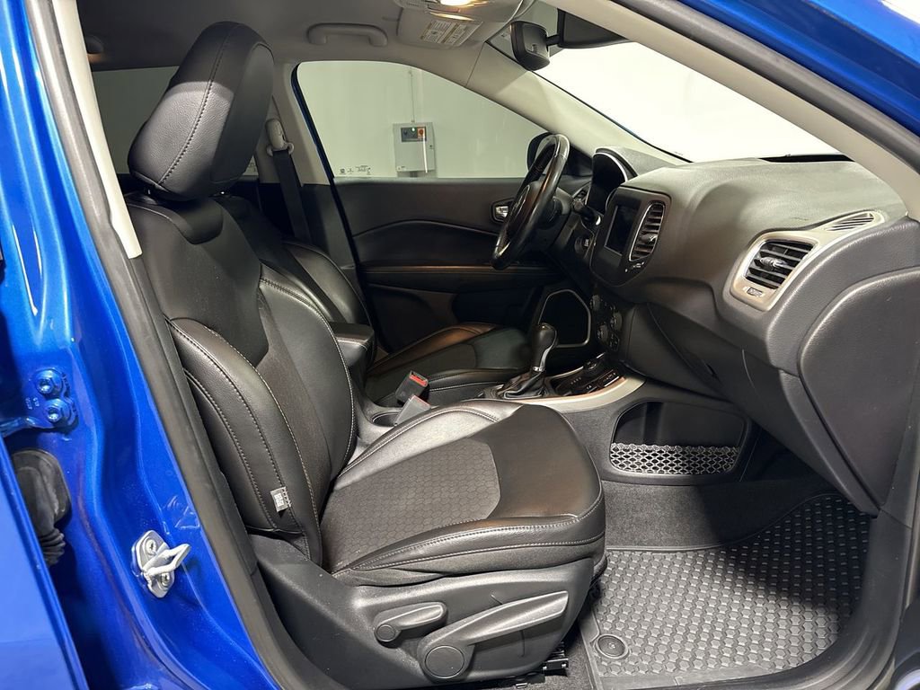 Used 2021 Jeep Compass Latitude w/ Convenience Group image 21