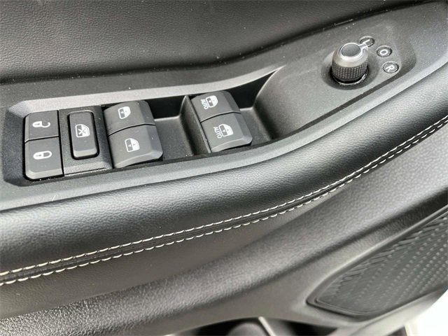 Used 2024 Jeep Grand Cherokee Altitude image 25