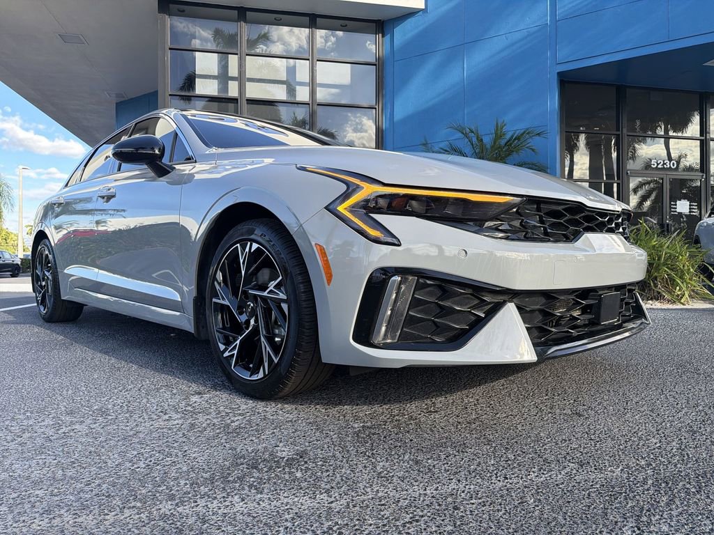 Used 2025 Kia K5 GT-Line w/ GT-Line Premium Package image 18