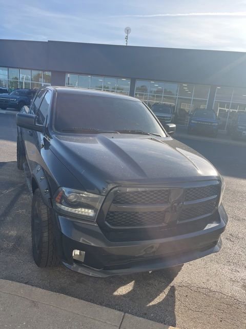 Used 2015 RAM 1500 Express AWD/4WD image 16